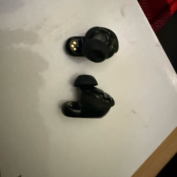 BOSE Quiet Comfort Ultra earbuds w/Protective casing! Like New, Open Box! - Picture 4 of 7